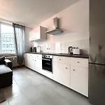 Apartmán 93qm-4 Rooms-wifi-city Centre *