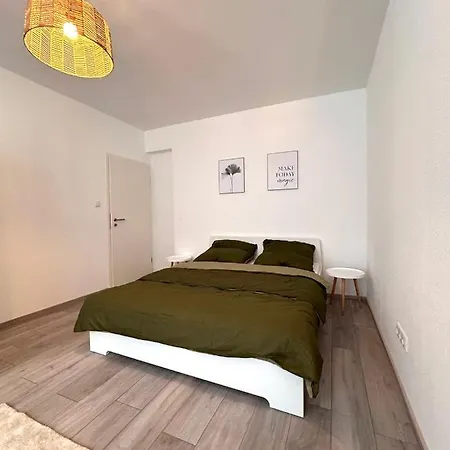 93qm-4 Rooms-wifi-city Centre Apartment Kassel