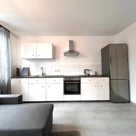 93qm-4 Rooms-wifi-city Centre * Kassel