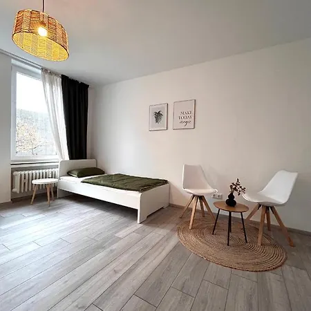 93qm-4 Rooms-wifi-city Centre Apartmán *